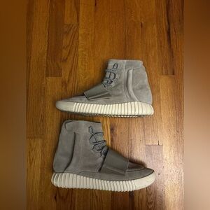 Yeezy 750 Boost in Brown and White